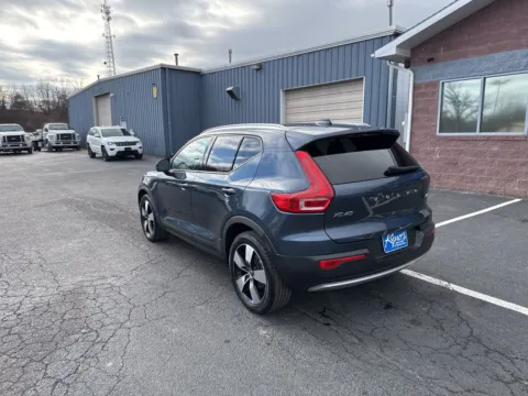 More photos of 2021 Volvo XC40 Momentum at Kyner's Auto Sales, Inc., PA