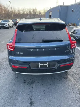More photos of 2021 Volvo XC40 Momentum at Kyner's Auto Sales, Inc., PA