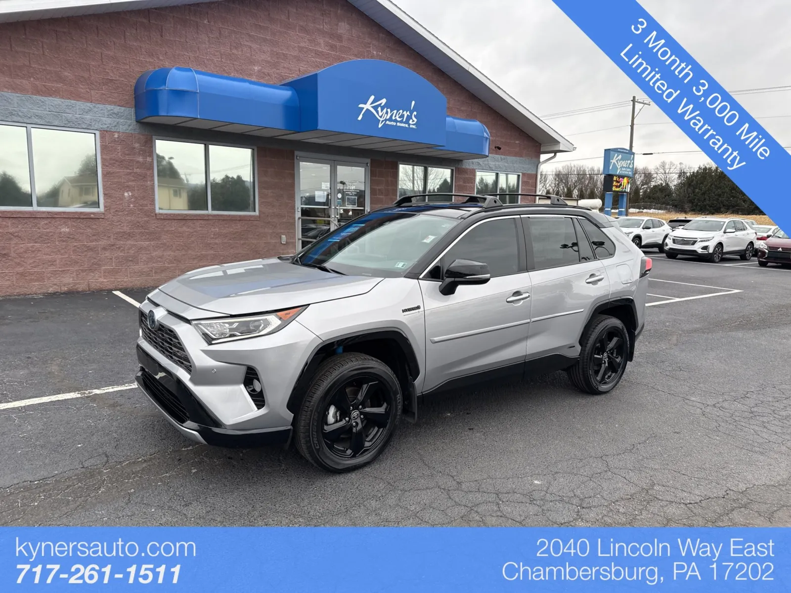 2021 Toyota RAV4 XSE's photo