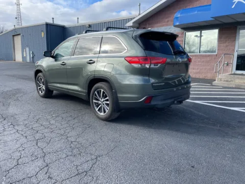 Another view of 2017 Toyota Highlander XLE for sale in Chambersburg, PA at Kyner's Auto Sales, Inc.