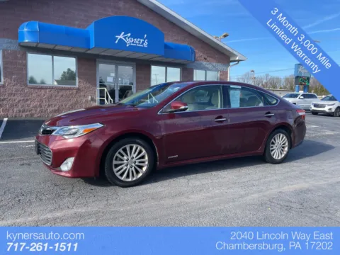 Red 2015 Toyota Avalon Hybrid Limited for sale in Chambersburg, PA