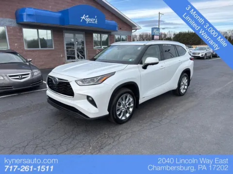 Gray 2023 Toyota Highlander Hybrid Limited for sale in Chambersburg, PA