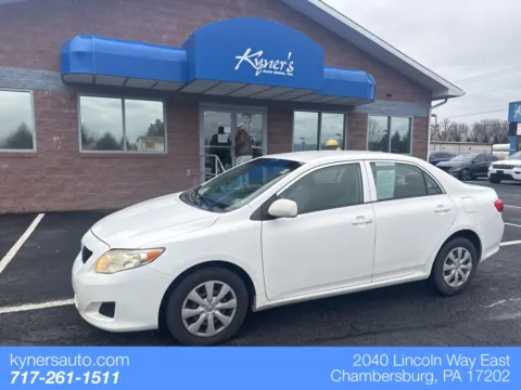White 2009 Toyota Corolla LE for sale in Chambersburg, PA