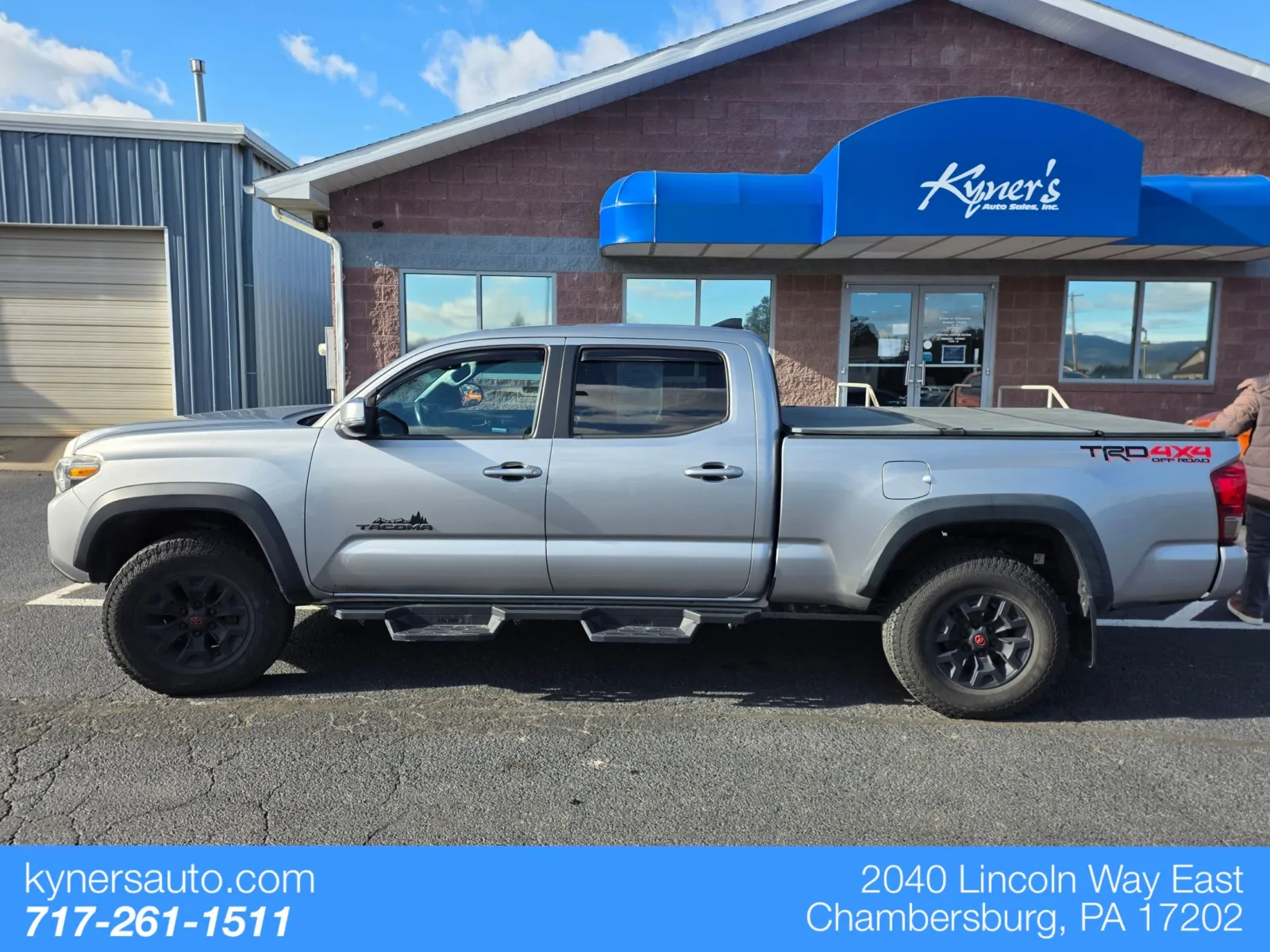 2017 Toyota Tacoma TRD Off Road's photo