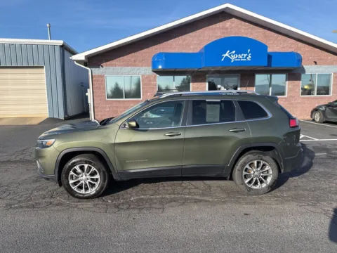 Another view of 2019 Jeep Cherokee Latitude Plus for sale in Chambersburg, PA at Kyner's Auto Sales, Inc.