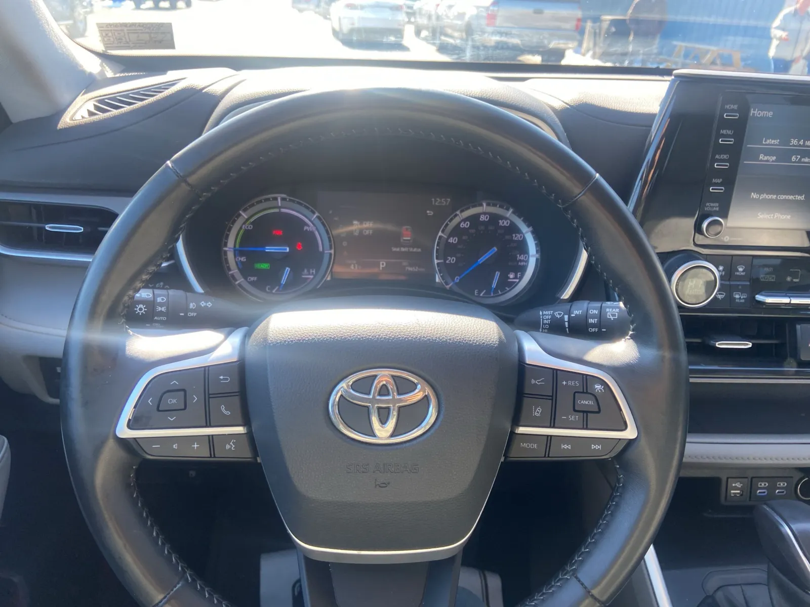 2022 Toyota Highlander Hybrid XLE — photo 25