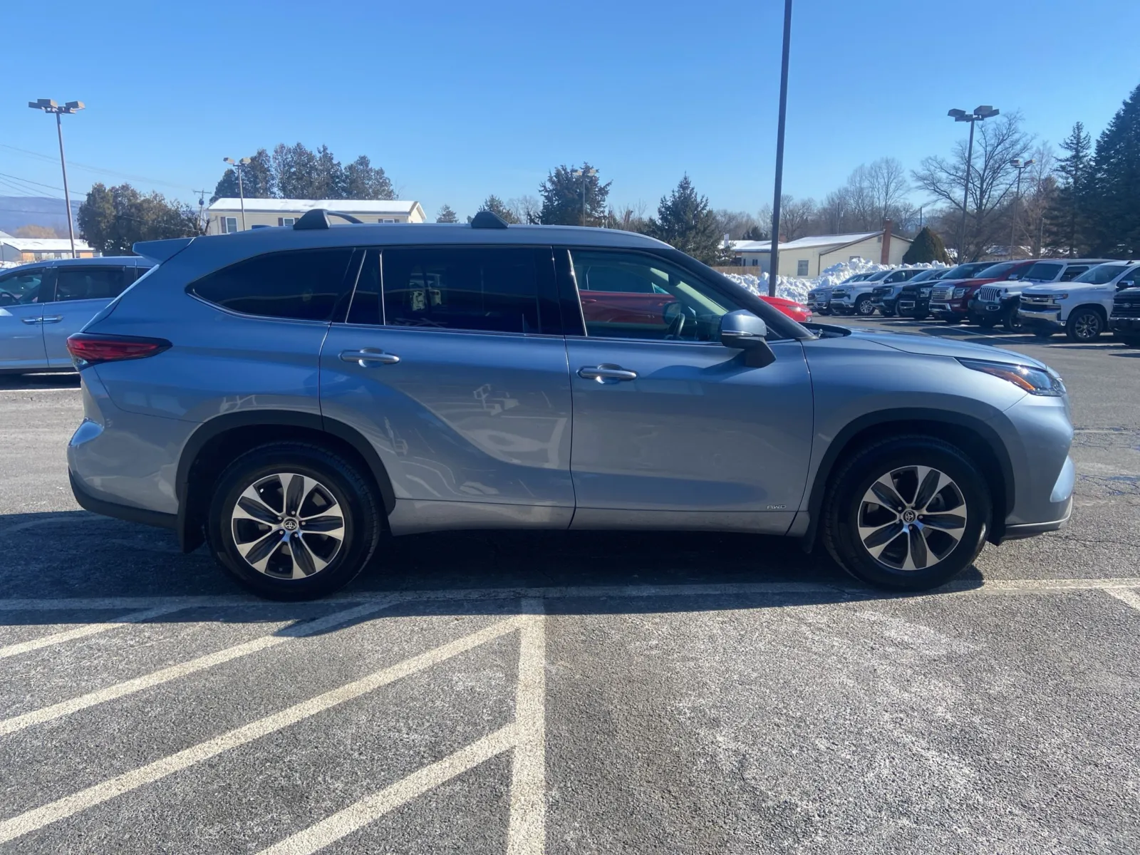 2022 Toyota Highlander Hybrid XLE — photo 7