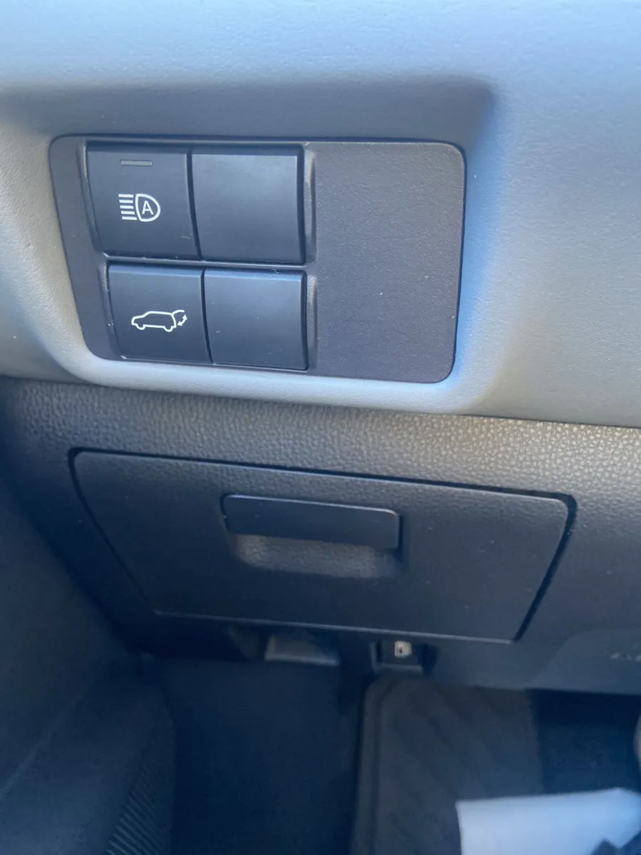 2022 Toyota Highlander Hybrid XLE — photo 28