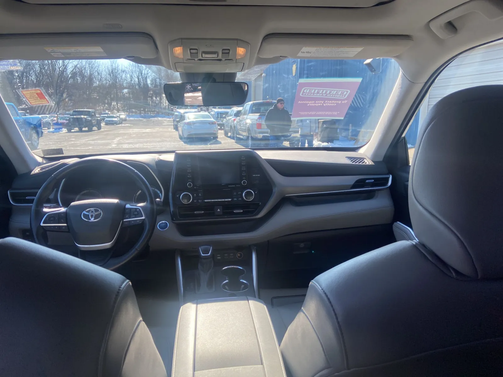 2022 Toyota Highlander Hybrid XLE — photo 15