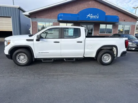Another view of 2019 GMC Sierra 1500 for sale in Chambersburg, PA at Kyner's Auto Sales, Inc.
