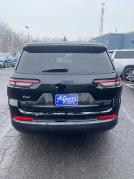 More photos of 2022 Jeep Grand Cherokee L Altitude at Kyner's Auto Sales, Inc., PA