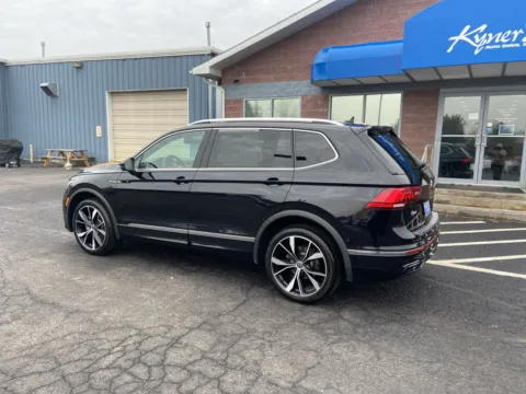 More photos of 2022 Volkswagen Tiguan 2.0T SEL R-Line at Kyner's Auto Sales, Inc., PA