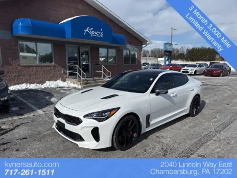 White 2023 Kia Stinger GT2 for sale in Chambersburg, PA