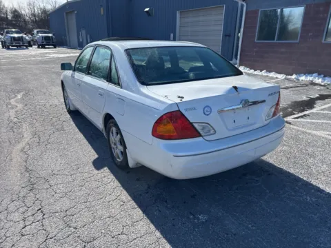 Another view of 2002 Toyota Avalon for sale in Chambersburg, PA at Kyner's Auto Sales, Inc.