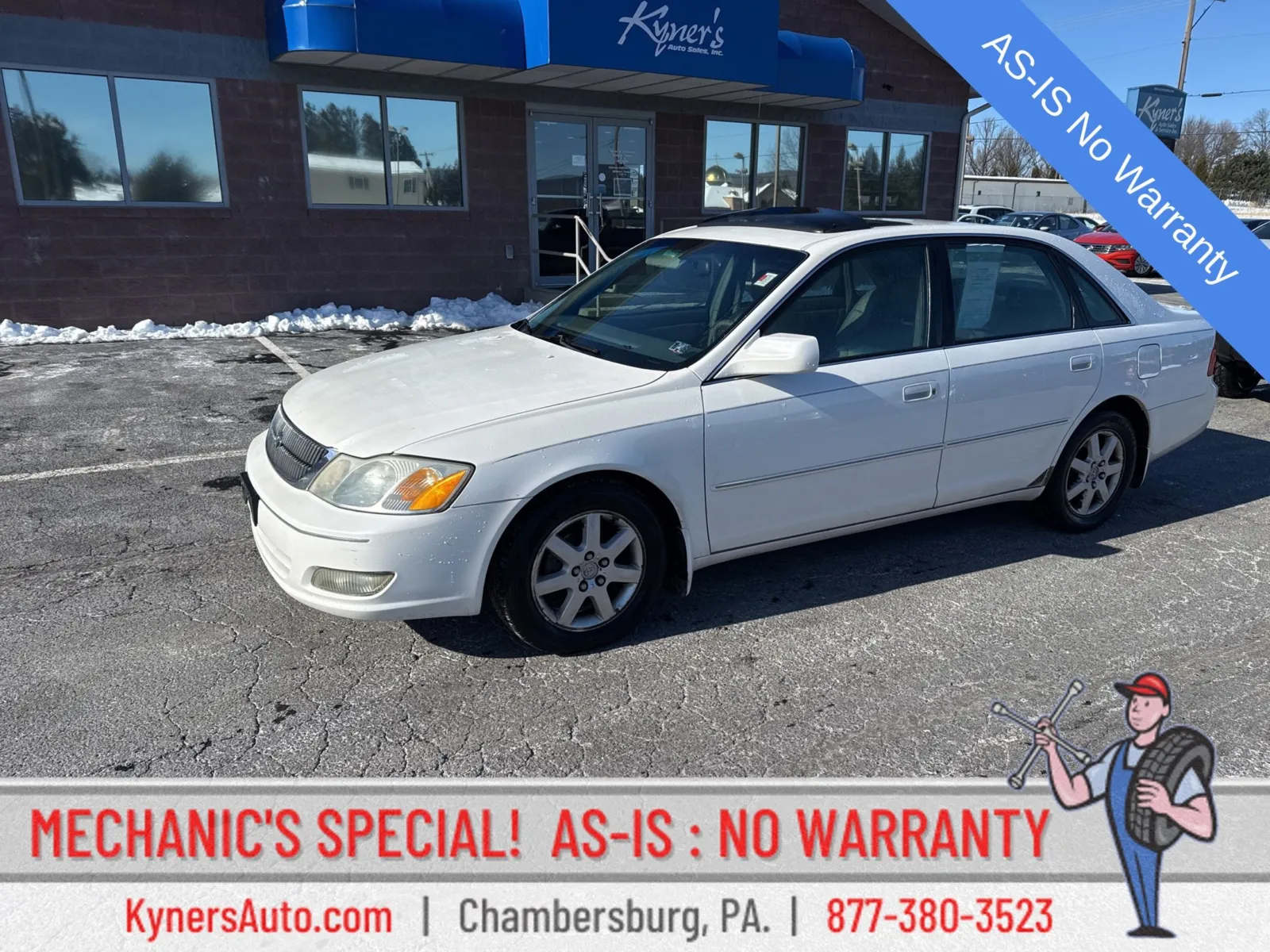 White 2002 Toyota Avalon XL for sale in Chambersburg, PA