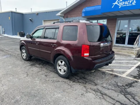 Another view of 2011 Honda Pilot EX-L for sale in Chambersburg, PA at Kyner's Auto Sales, Inc.