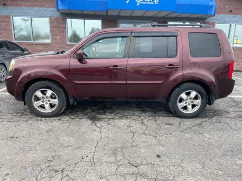 Photos of 2011 Honda Pilot EX-L for sale in Chambersburg, PA at Kyner's Auto Sales, Inc.