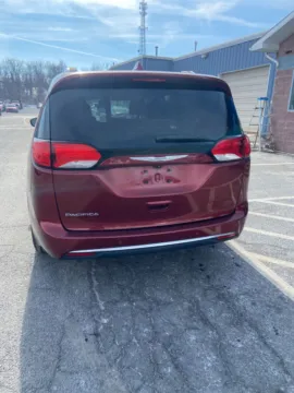 More photos of 2018 Chrysler Pacifica Touring L at Kyner's Auto Sales, Inc., PA