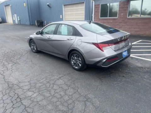 More photos of 2024 Hyundai Elantra Hybrid Blue at Kyner's Auto Sales, Inc., PA