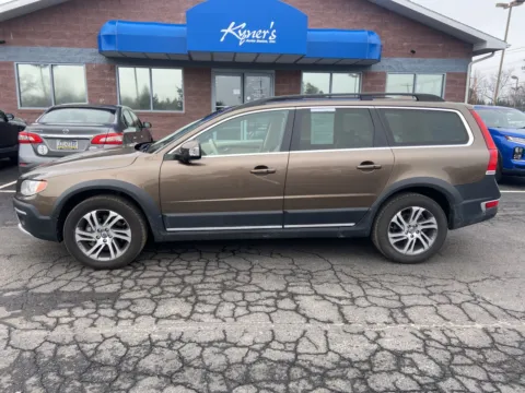 Photos of 2014 Volvo XC70 3.2 for sale in Chambersburg, PA at Kyner's Auto Sales, Inc.