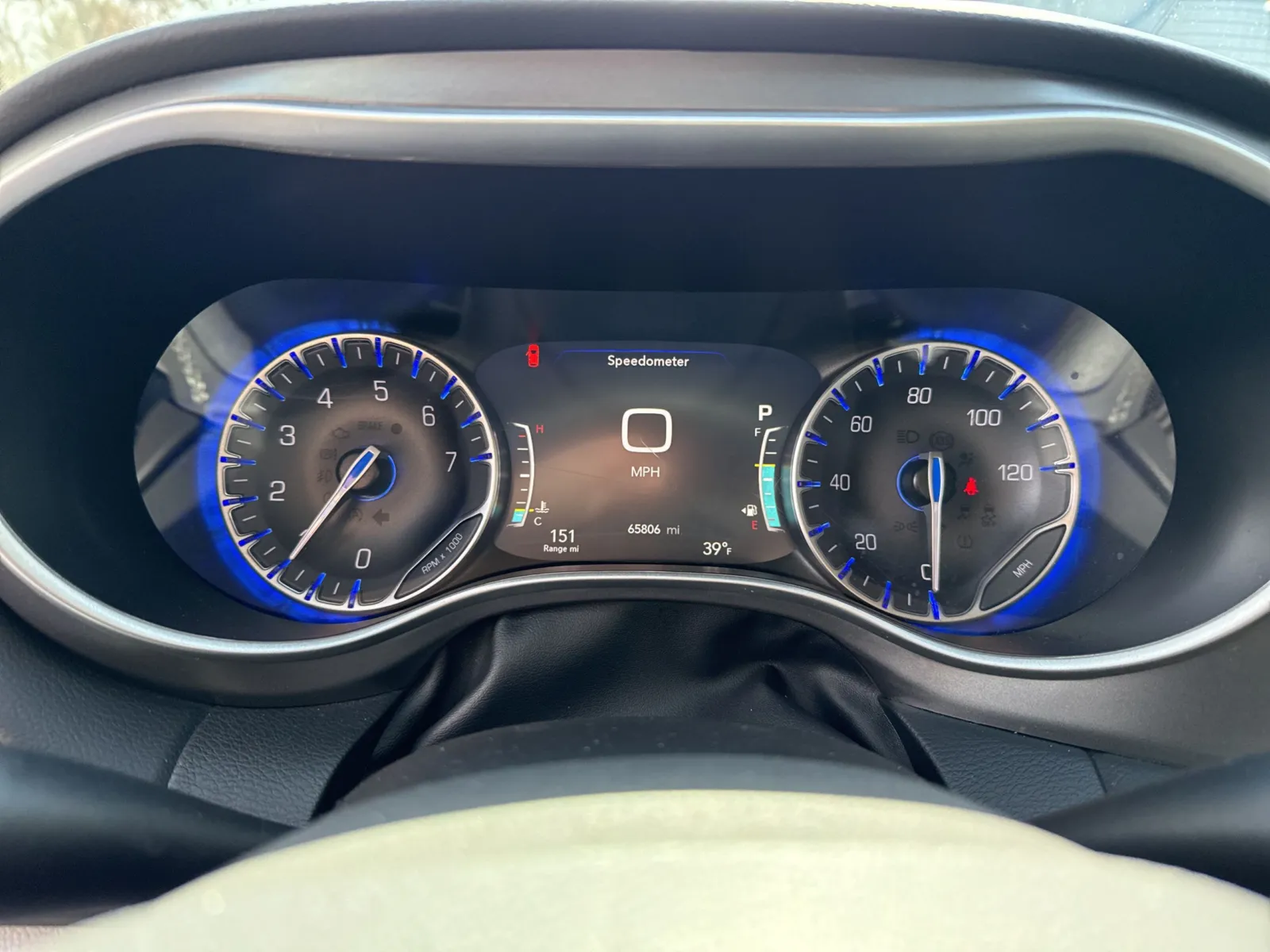 2024 Chrysler Pacifica Touring L - Photo 12