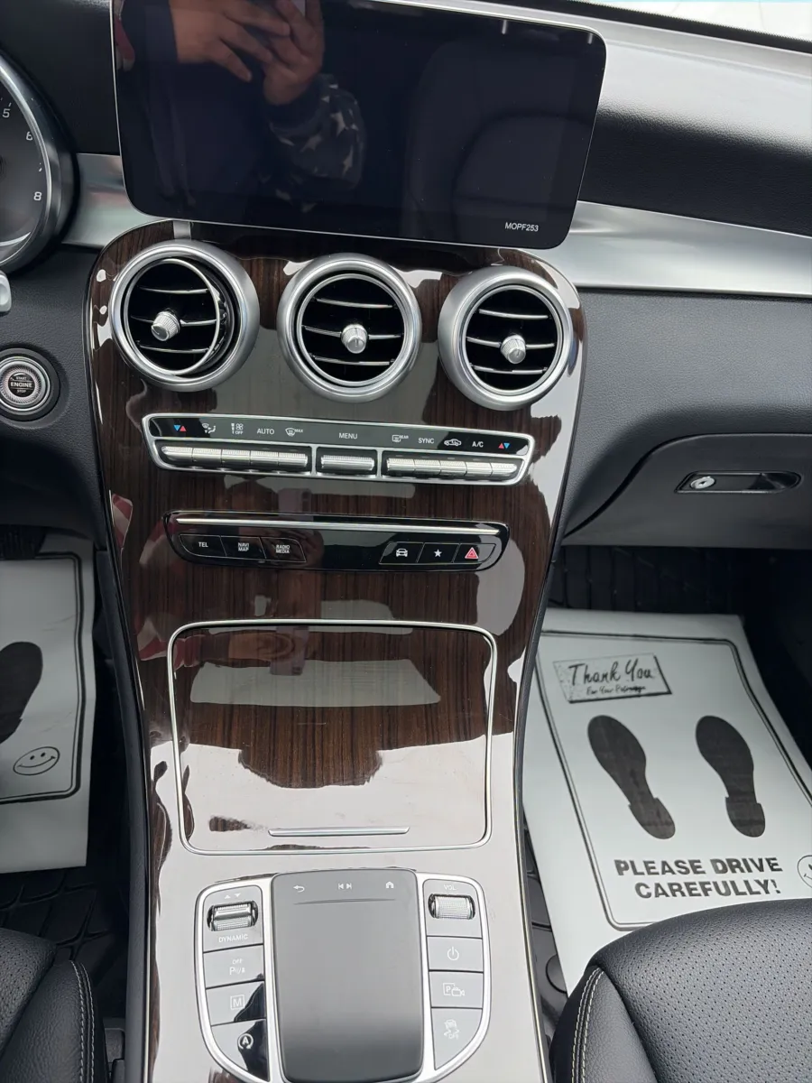 2022 Mercedes-Benz GLC GLC 300 — photo 28