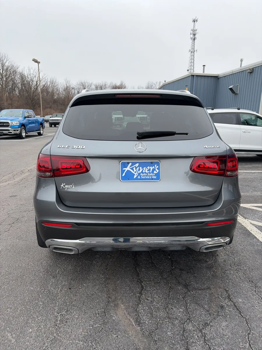 2022 Mercedes-Benz GLC GLC 300 — photo 5