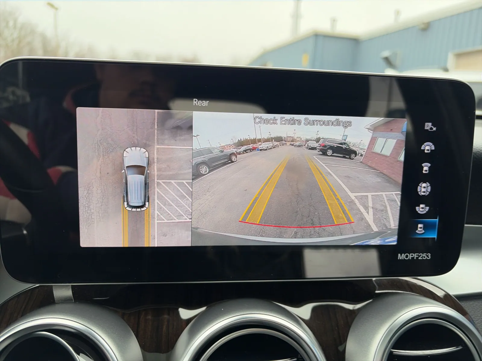 2022 Mercedes-Benz GLC GLC 300 — photo 29