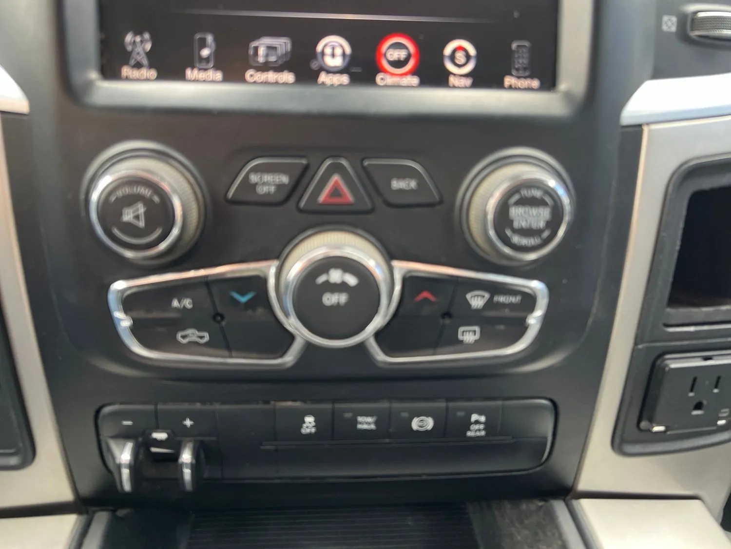 2016 Ram 3500 Big Horn — photo 15