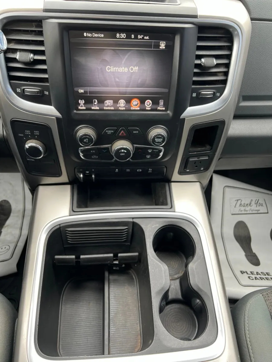 2016 Ram 3500 Big Horn — photo 13