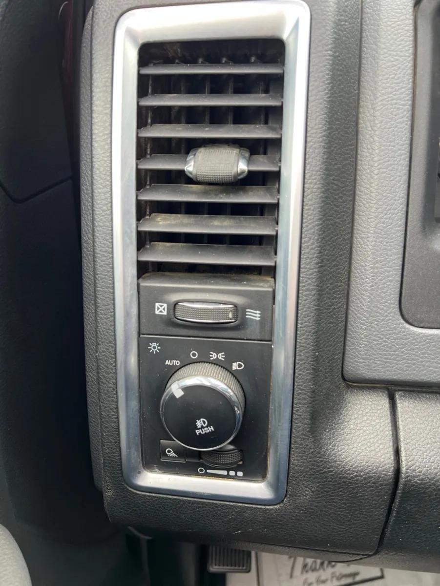 2016 Ram 3500 Big Horn — photo 17