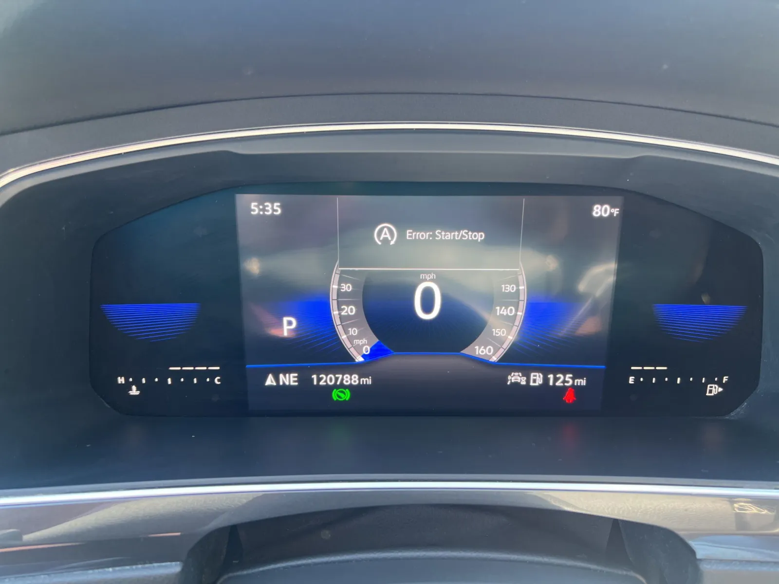 2022 Volkswagen Tiguan 2.0T SE — photo 13