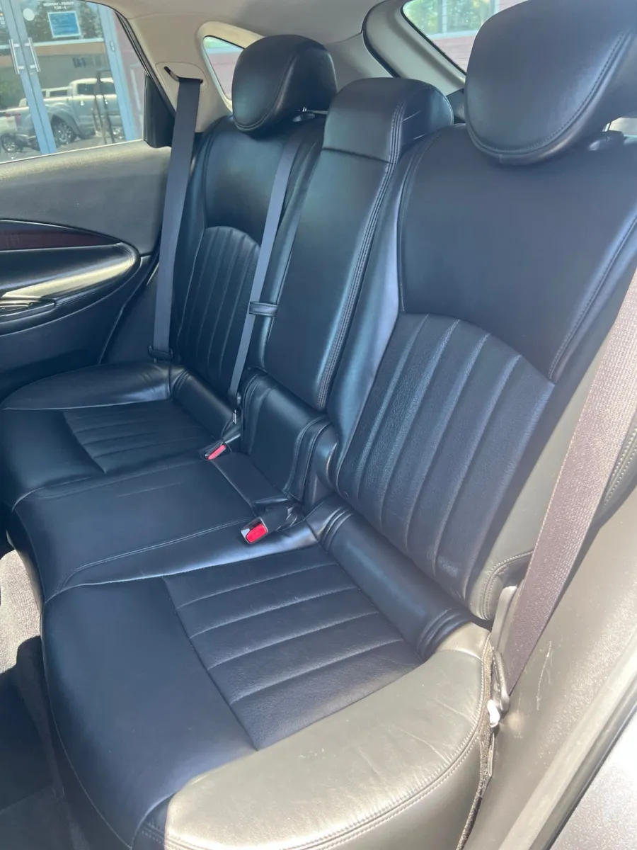 2017 INFINITI QX50 Base — photo 28