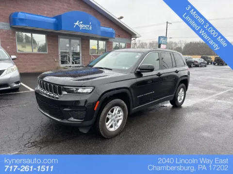 Black 2023 Jeep Grand Cherokee Laredo for sale in Chambersburg, PA
