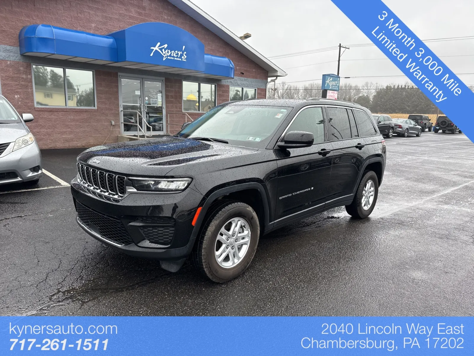 Black 2023 Jeep Grand Cherokee Laredo for sale in Chambersburg, PA