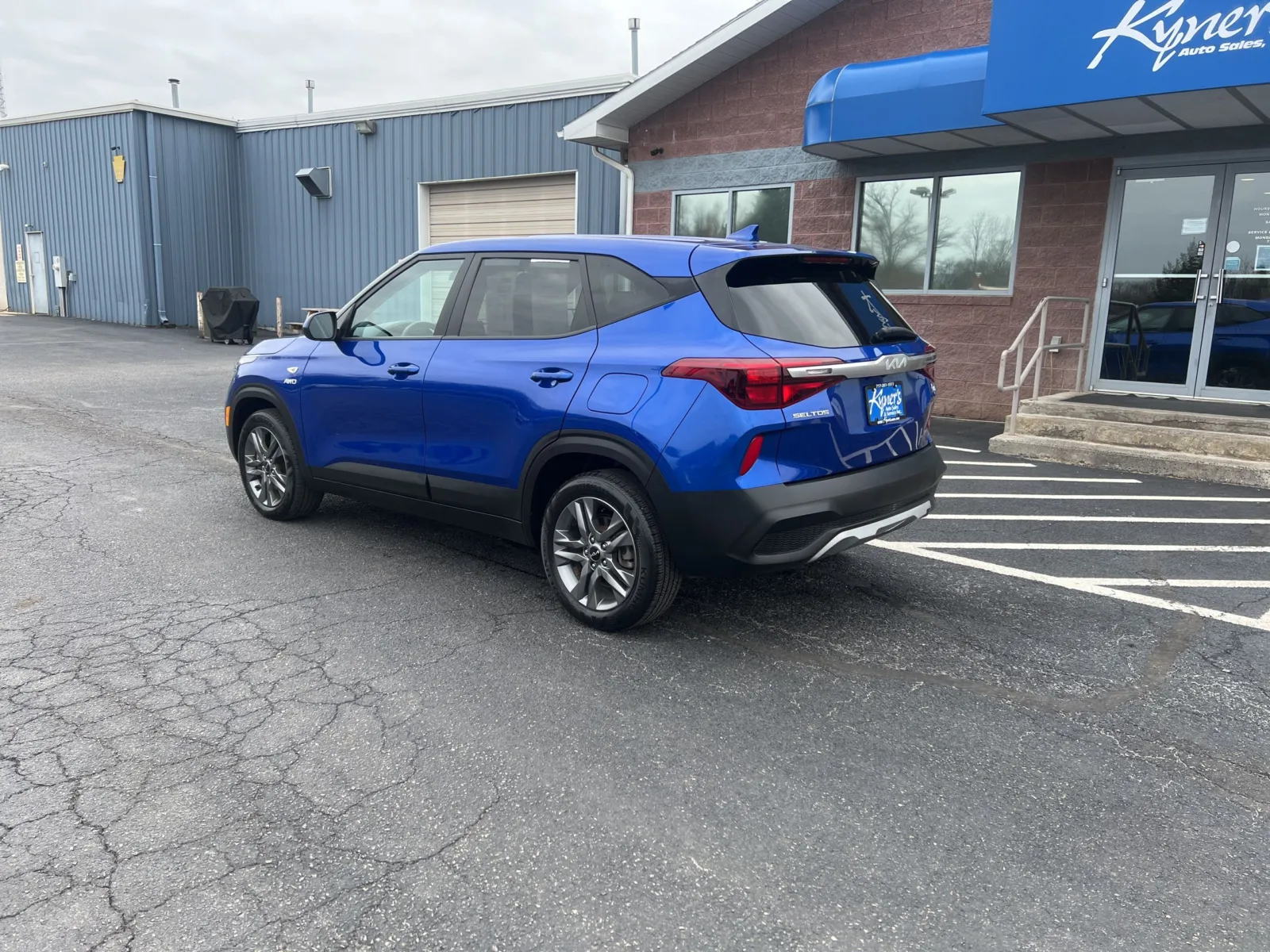 2023 Kia Seltos LX — photo 4