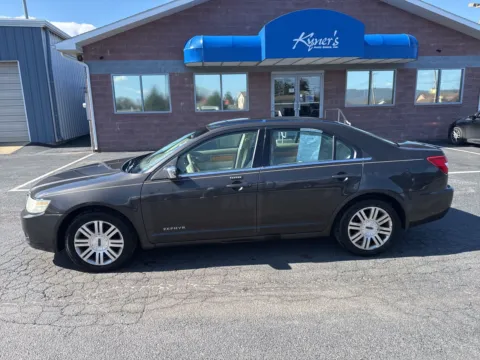 Photos of 2006 Lincoln Zephyr for sale in Chambersburg, PA at Kyner's Auto Sales, Inc.