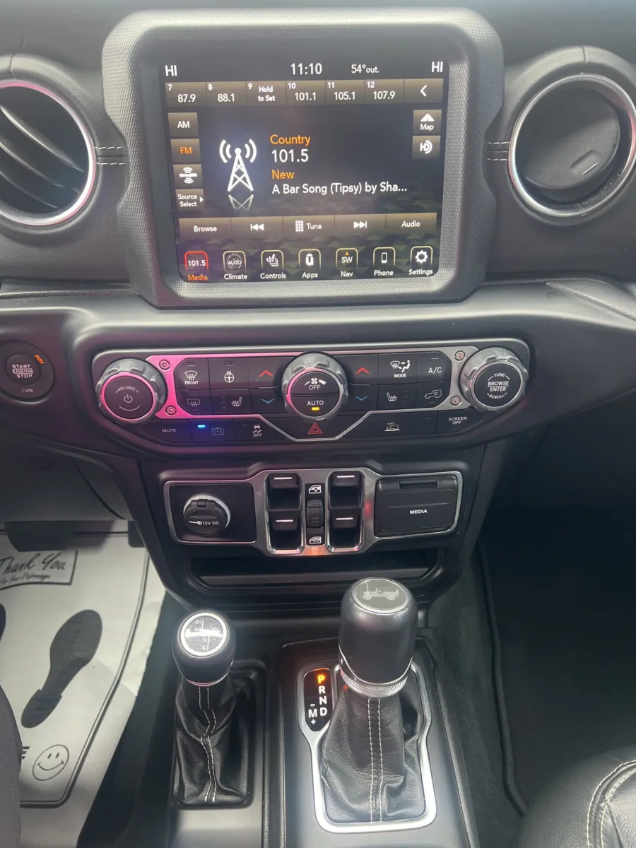 2022 Jeep Wrangler Unlimited Sahara 4xe — photo 18