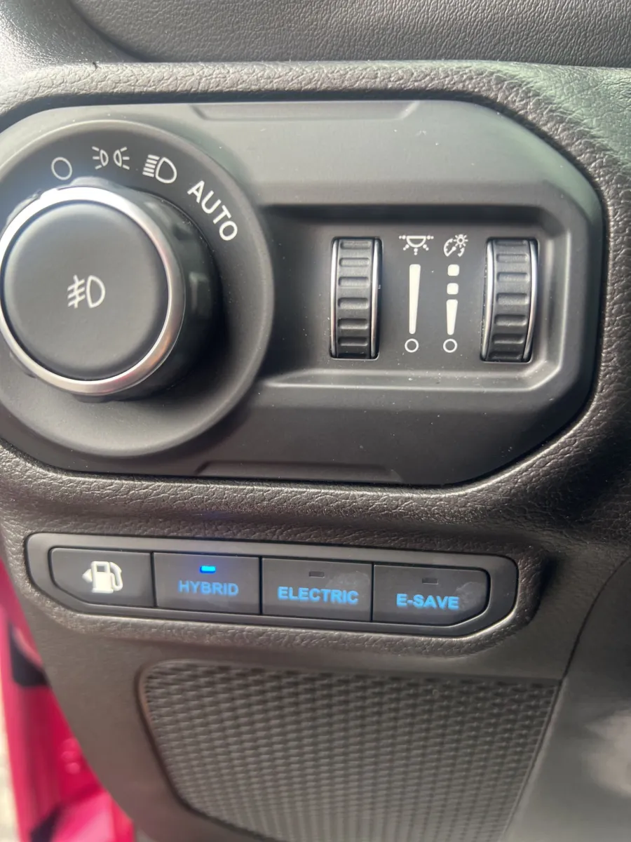 2022 Jeep Wrangler Unlimited Sahara 4xe — photo 19