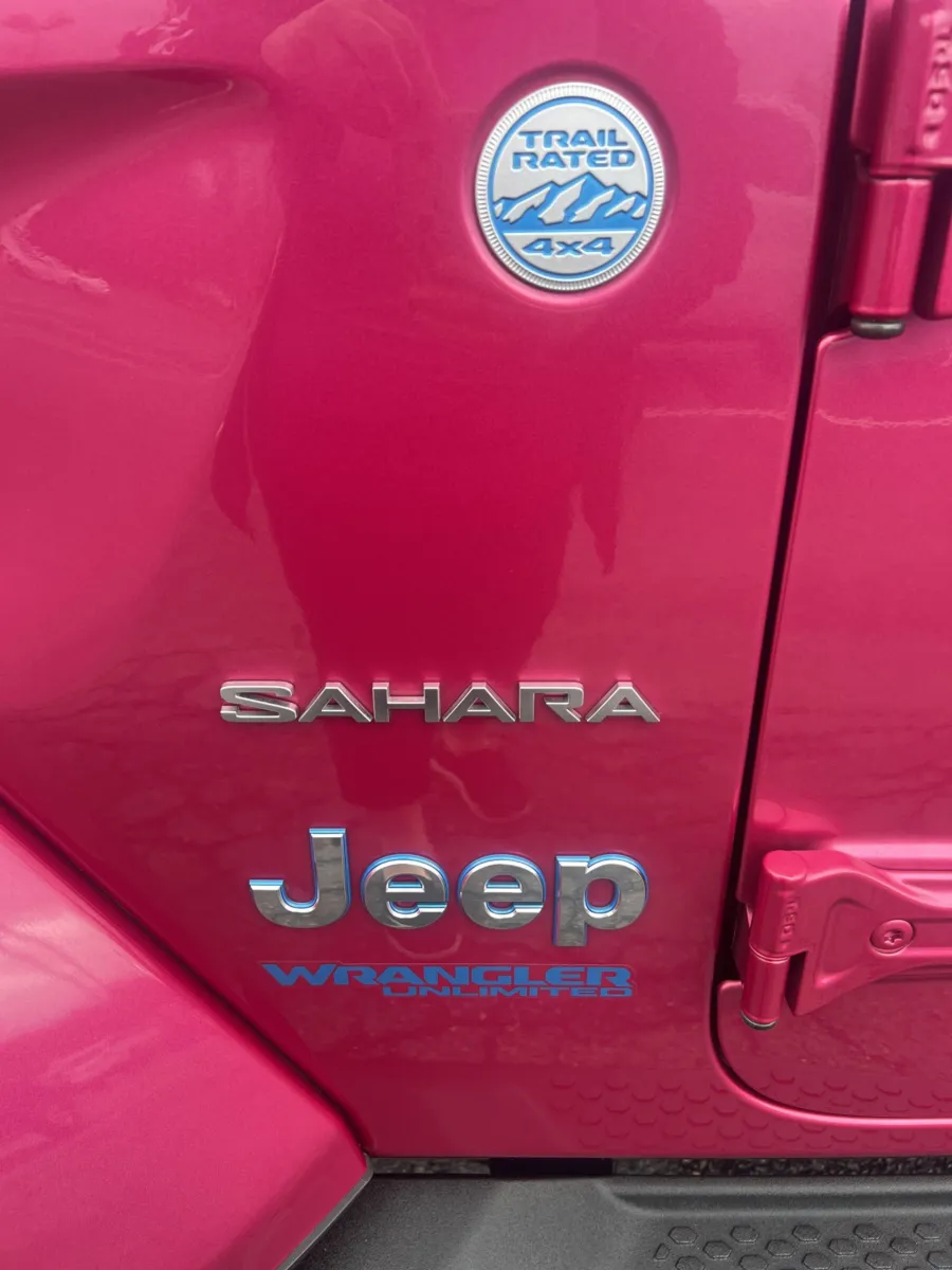 2022 Jeep Wrangler Unlimited Sahara 4xe — photo 11