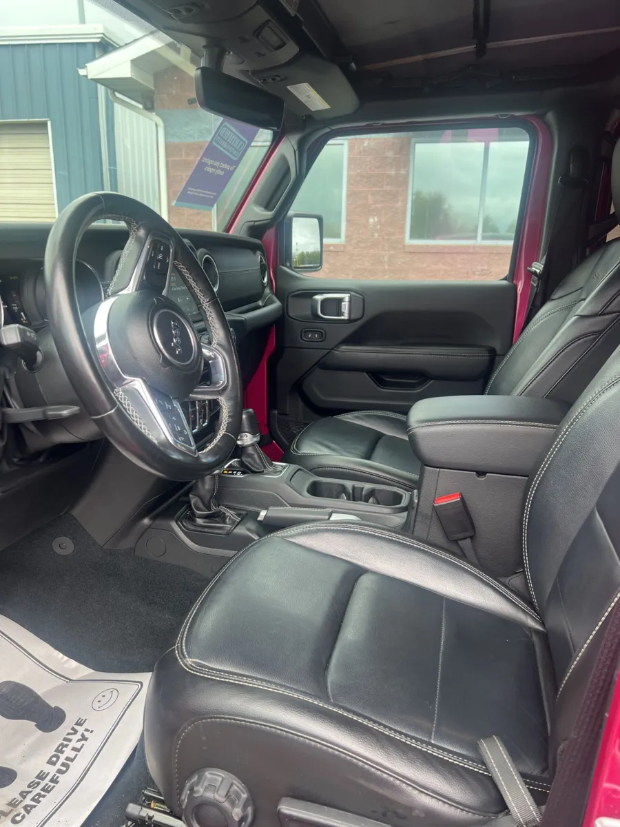 2022 Jeep Wrangler Unlimited Sahara 4xe — photo 13