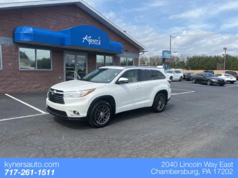 White 2015 Toyota Highlander Limited for sale in Chambersburg, PA