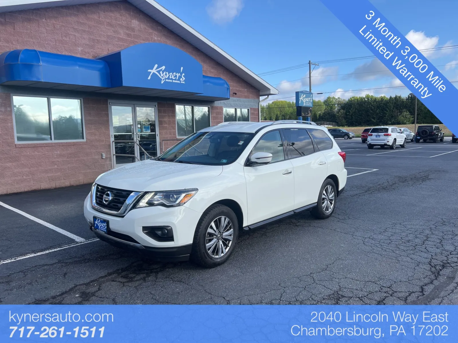 2019 Nissan Pathfinder SL 4WD's photo