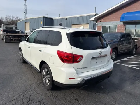 More photos of 2019 Nissan Pathfinder SL at Kyner's Auto Sales, Inc., PA