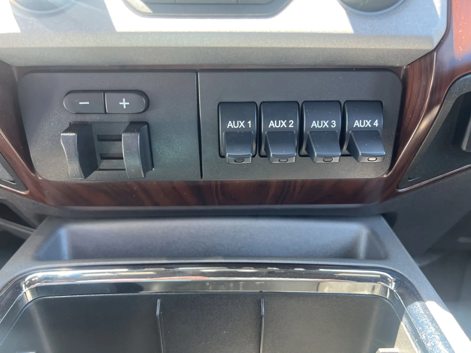 2016 Ford F-250SD Lariat — photo 21