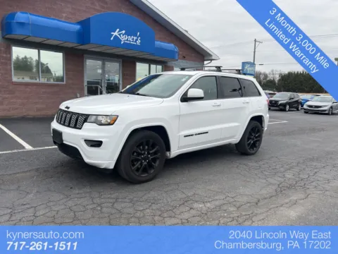 White 2017 Jeep Grand Cherokee Altitude for sale in Chambersburg, PA