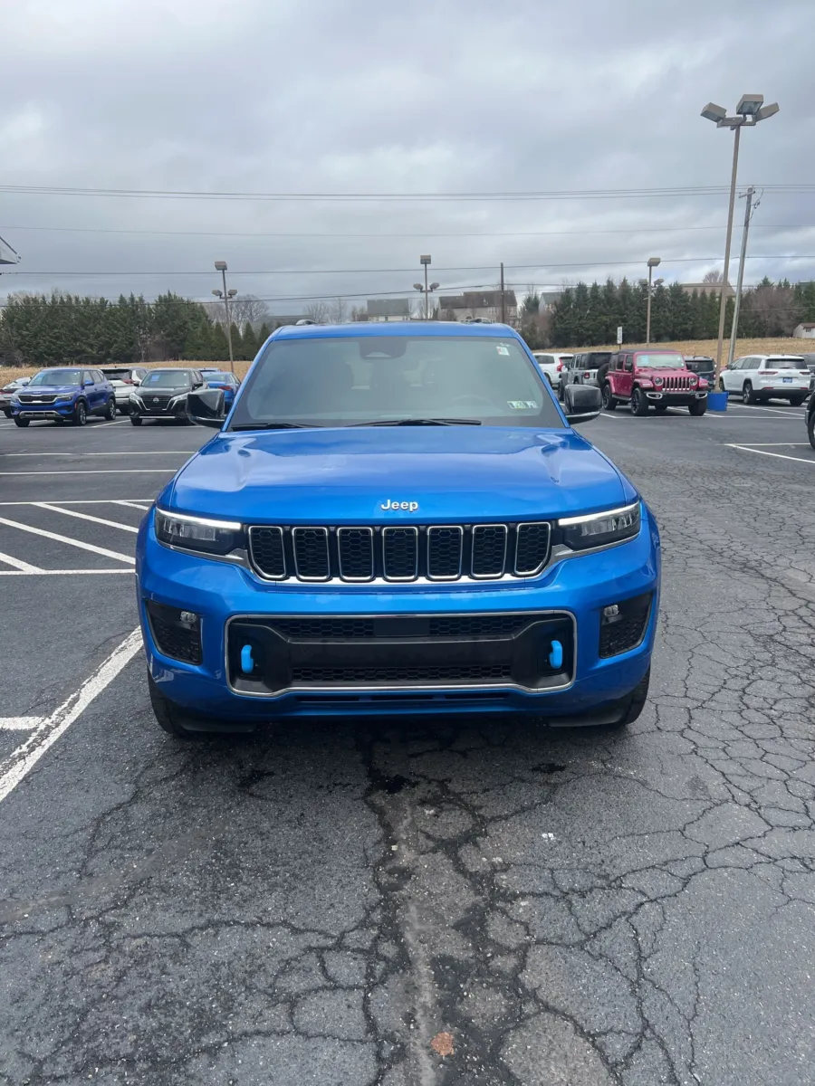 2024 Jeep Grand Cherokee Overland 4xe — photo 8