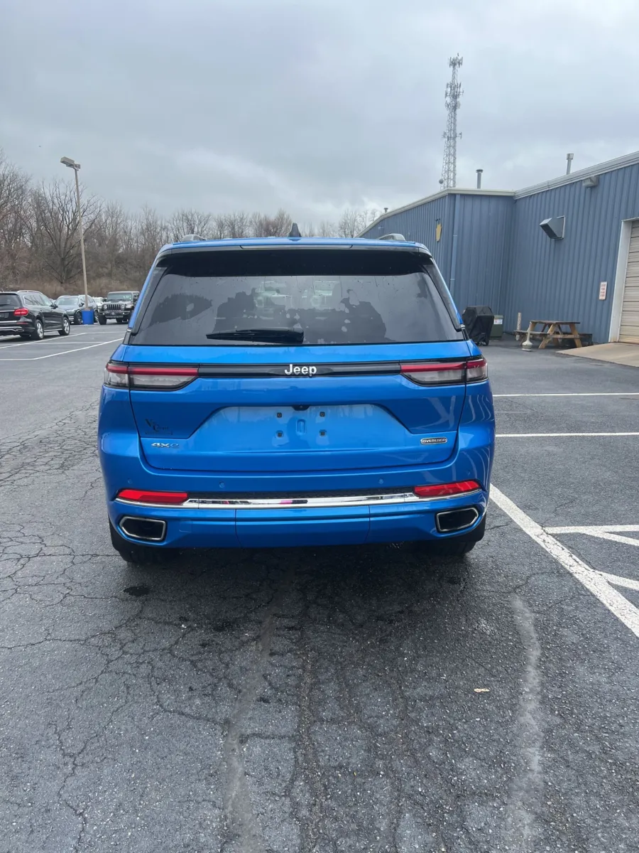 2024 Jeep Grand Cherokee Overland 4xe — photo 4