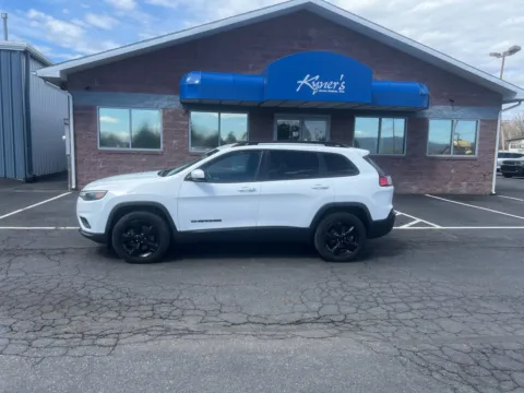 Another view of 2020 Jeep Cherokee Altitude for sale in Chambersburg, PA at Kyner's Auto Sales, Inc.