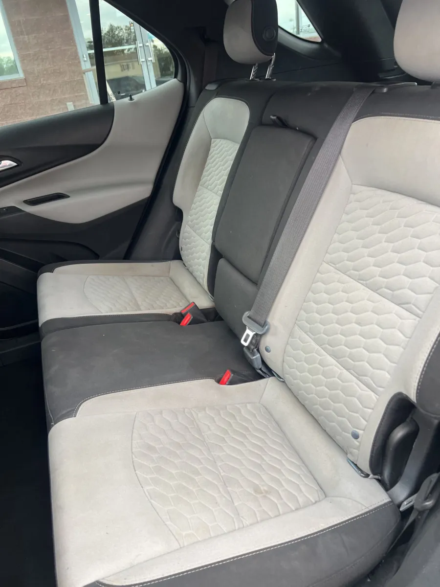 2018 Chevrolet Equinox LS — photo 21